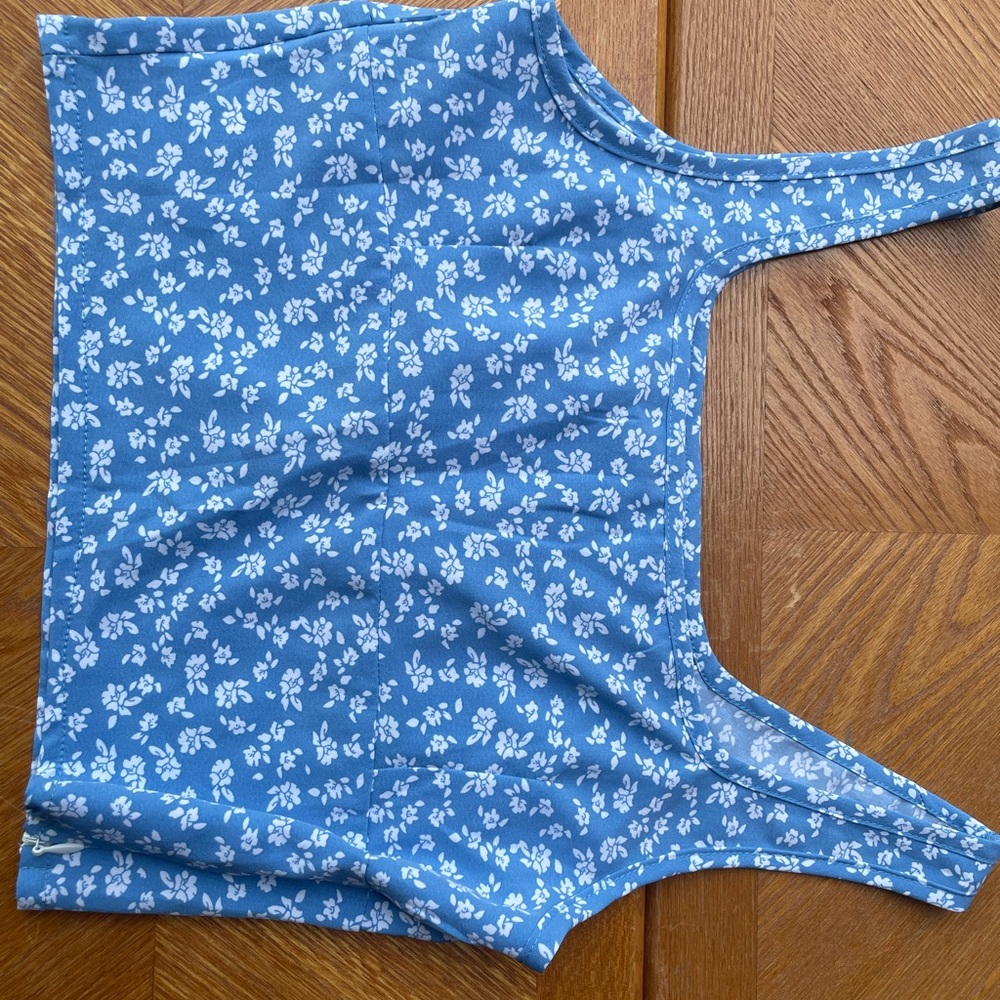 Blue Cropped Smocked Tank Top - Picture 4 of 7